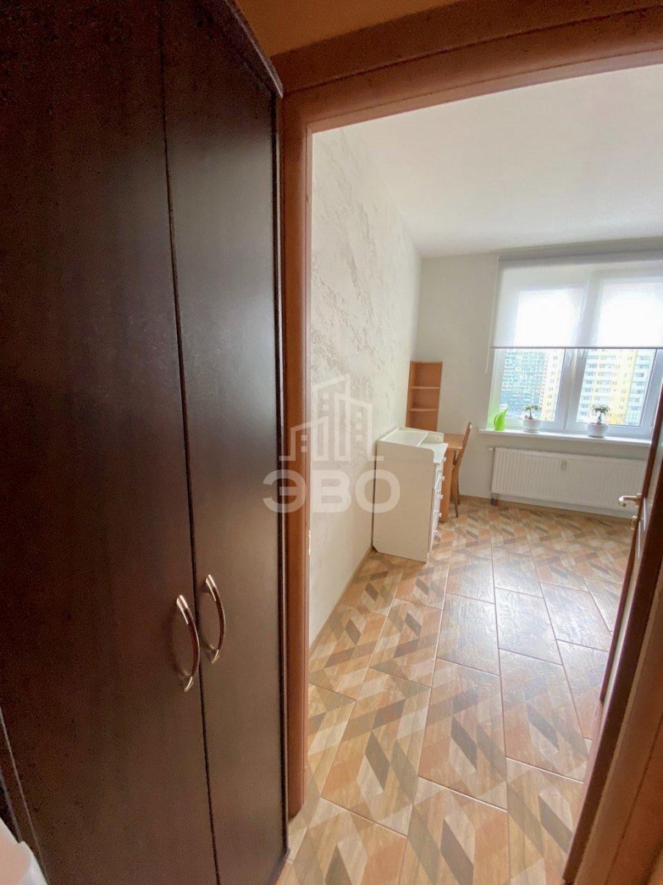 комната в Санкт-Петербурге по адресу: Ручьевский проспект, 3, к 1