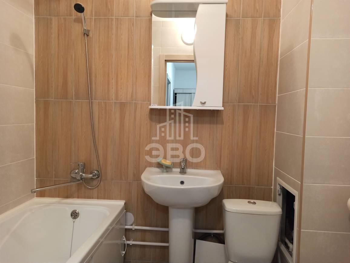 однокомнатная квартира в Санкт-Петербурге по адресу: Славянская ул., 8, строение 1