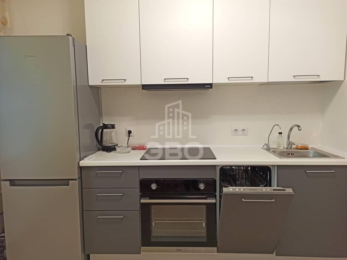 однокомнатная квартира в Санкт-Петербурге по адресу: Славянская ул., 8, строение 1