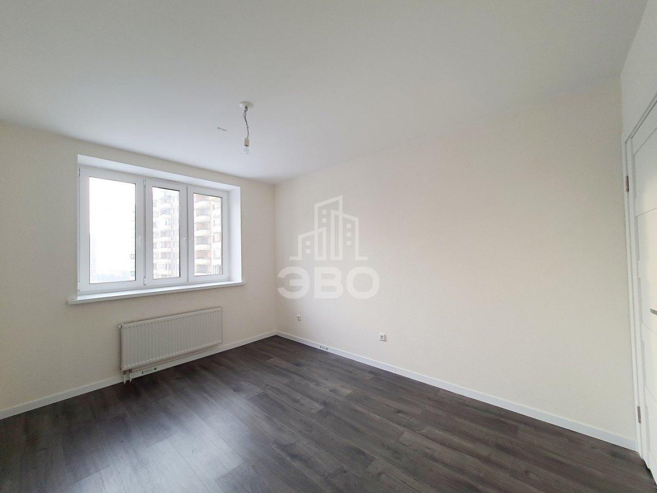 однокомнатная квартира в Санкт-Петербурге по адресу: Шоссе в Лаврики ул., 72, к 3