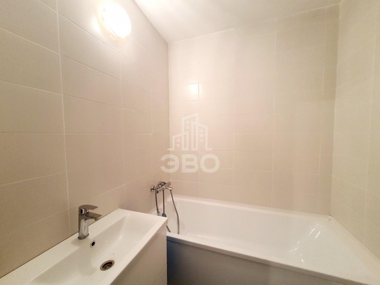 однокомнатная квартира в Санкт-Петербурге по адресу: Шоссе в Лаврики ул., 72, к 3