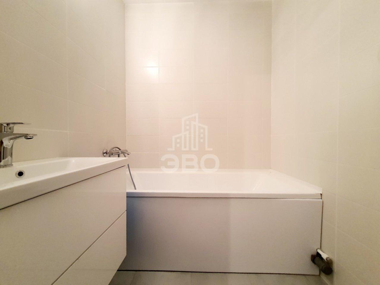 однокомнатная квартира в Санкт-Петербурге по адресу: Шоссе в Лаврики ул., 72, к 3