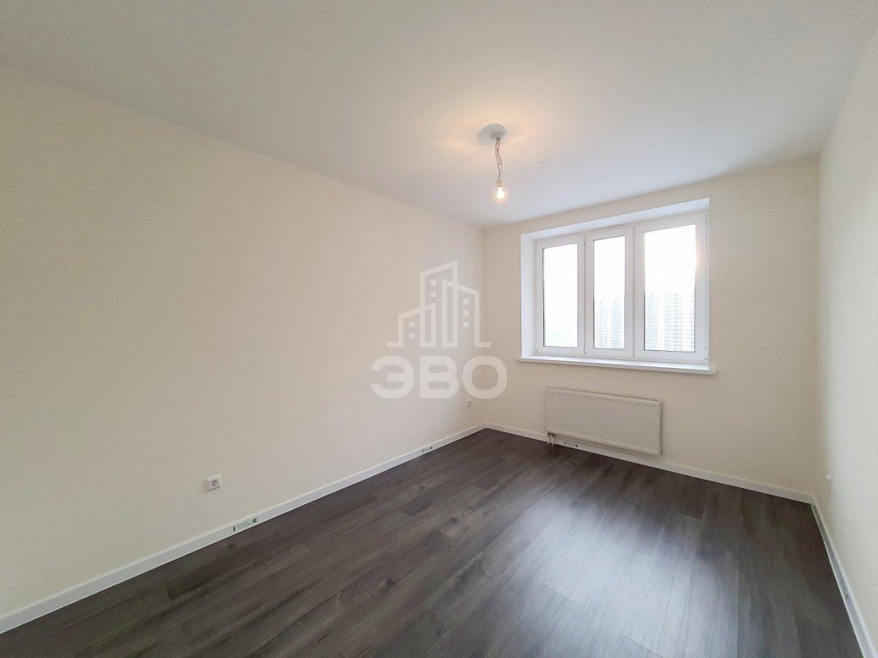 однокомнатная квартира в Санкт-Петербурге по адресу: Шоссе в Лаврики ул., 72, к 3