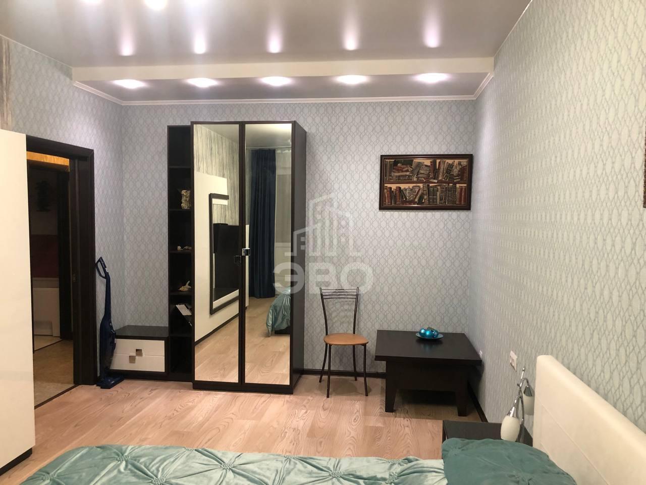 двухкомнатная квартира в Санкт-Петербурге по адресу: Маршала Казакова ул., 26