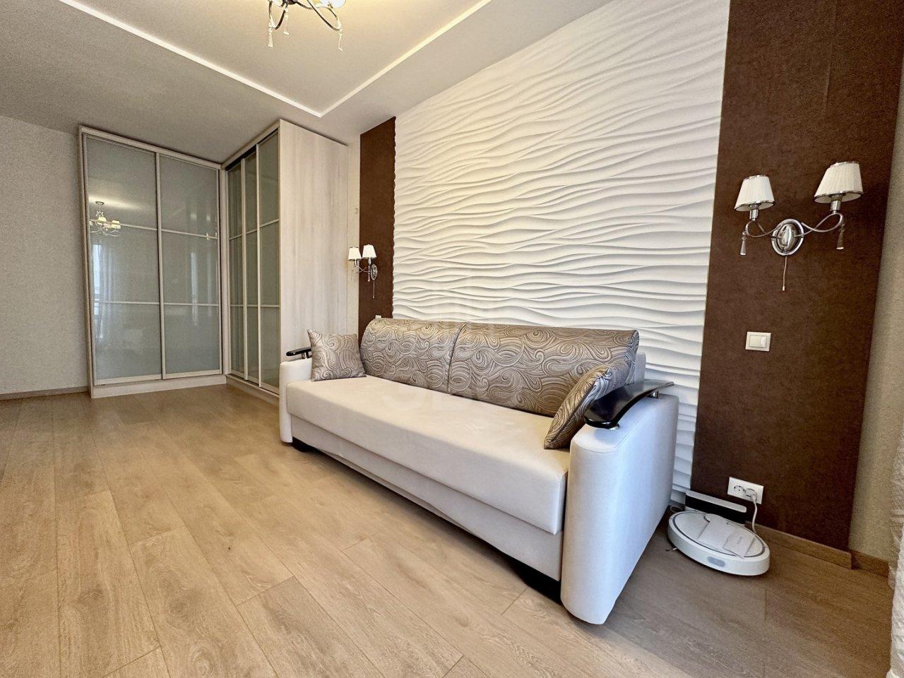 двухкомнатная квартира в Санкт-Петербурге по адресу: Красуцкого ул., 3