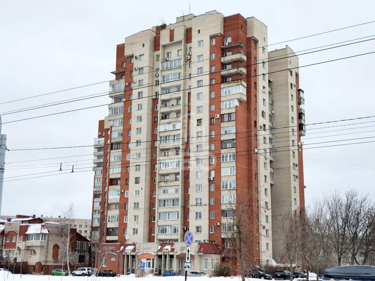 четырехкомнатная квартира в Санкт-Петербурге по адресу: Пражская ул., 44