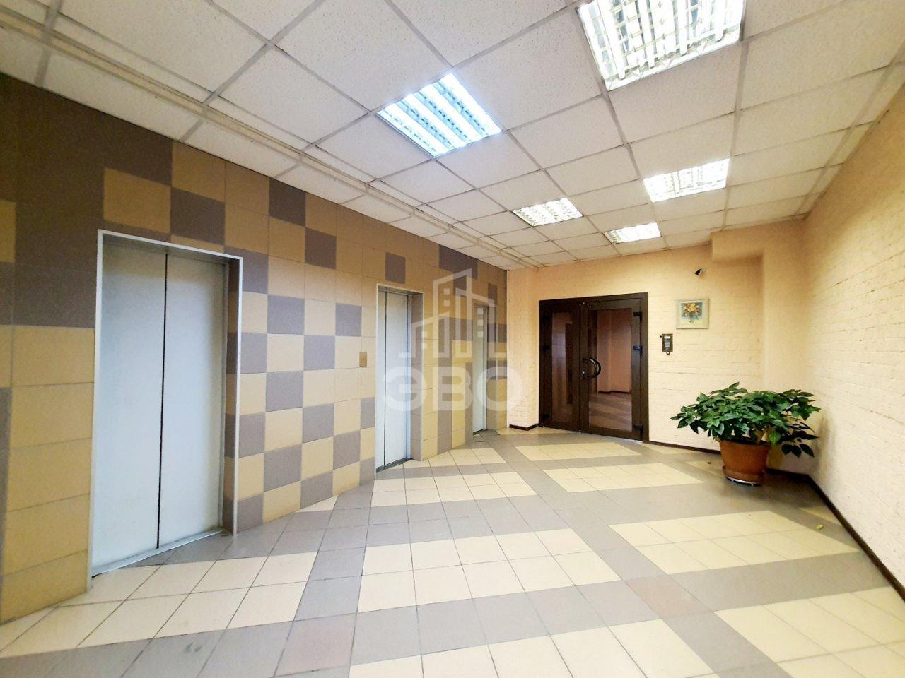 четырехкомнатная квартира в Санкт-Петербурге по адресу: Пражская ул., 44