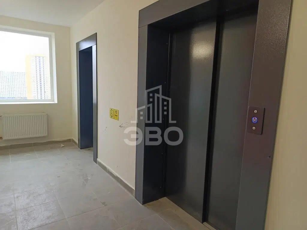 двухкомнатная квартира в Санкт-Петербурге по адресу: Шоссе в Лаврики ул., 64, к 3