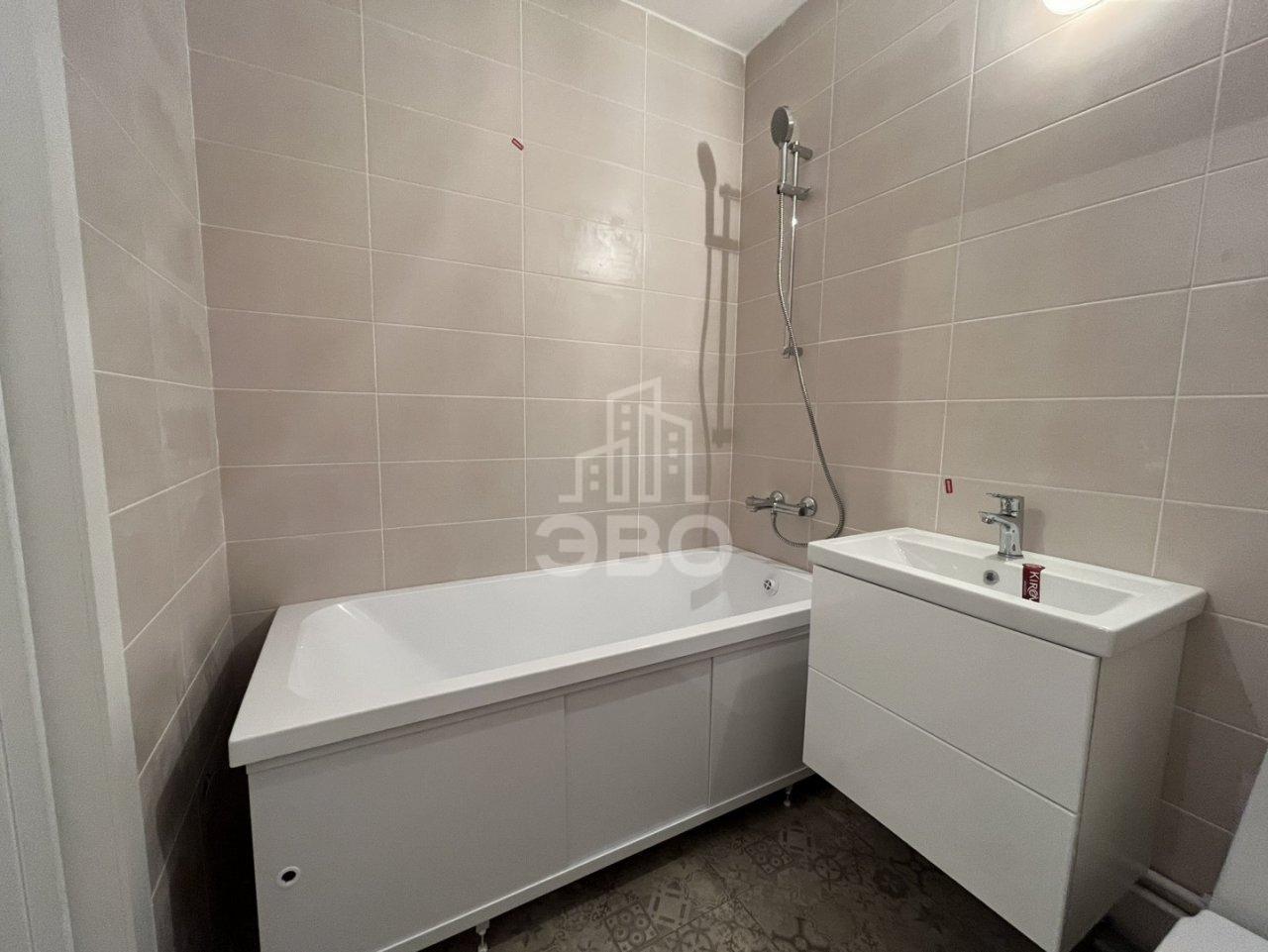 двухкомнатная квартира в Санкт-Петербурге по адресу: Шоссе в Лаврики ул., 64, к 3