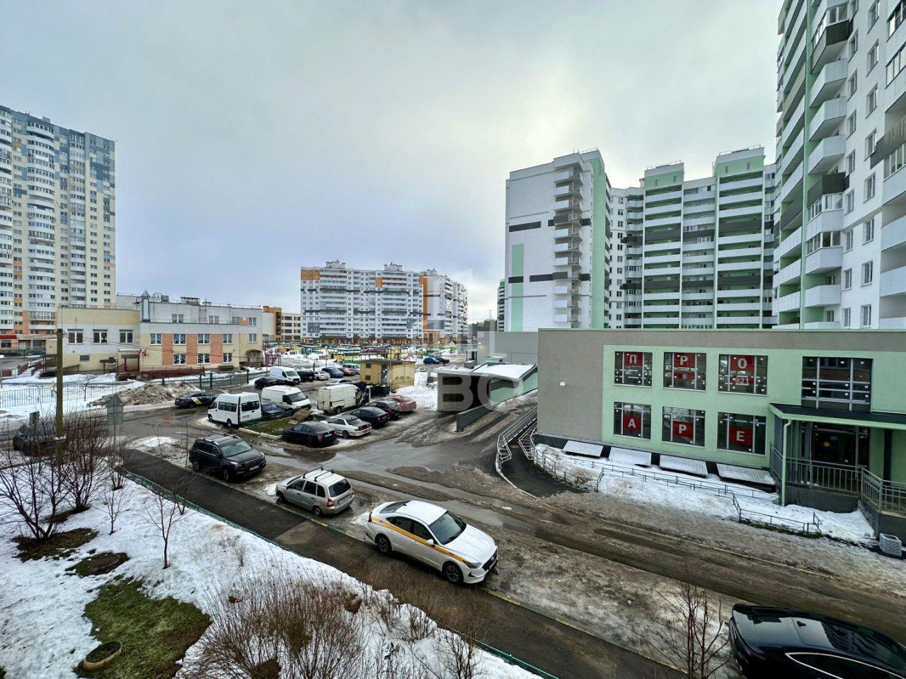 однокомнатная квартира в Санкт-Петербурге по адресу: Тихоокеанская ул., 18, к 1