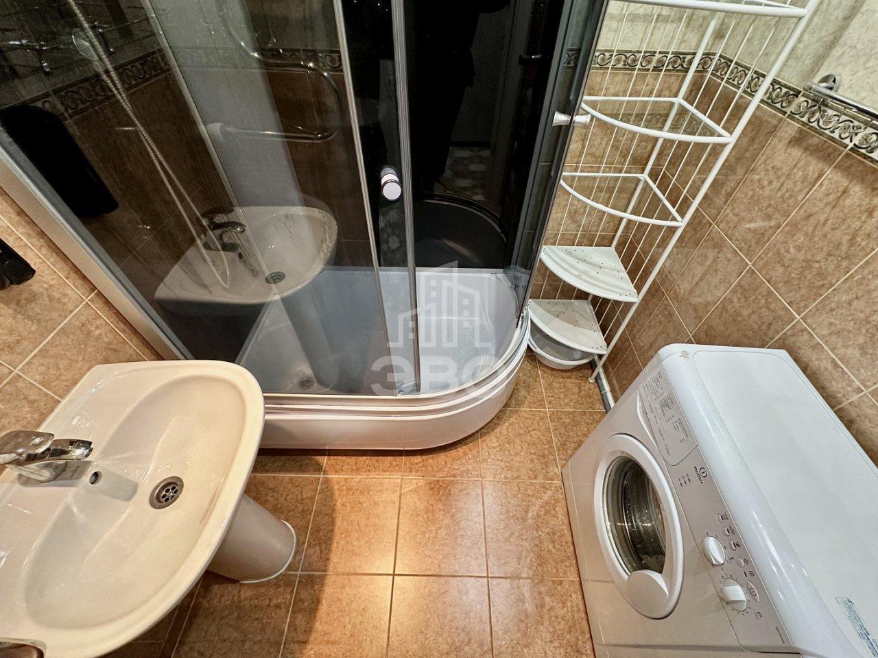 однокомнатная квартира в Санкт-Петербурге по адресу: Тихоокеанская ул., 18, к 1