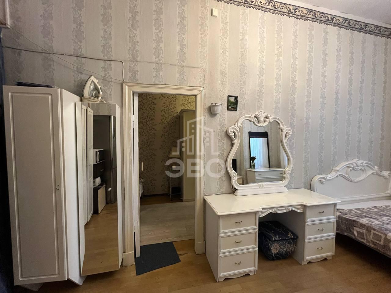 комната в Санкт-Петербурге по адресу: 1-я В.О. линия, 48