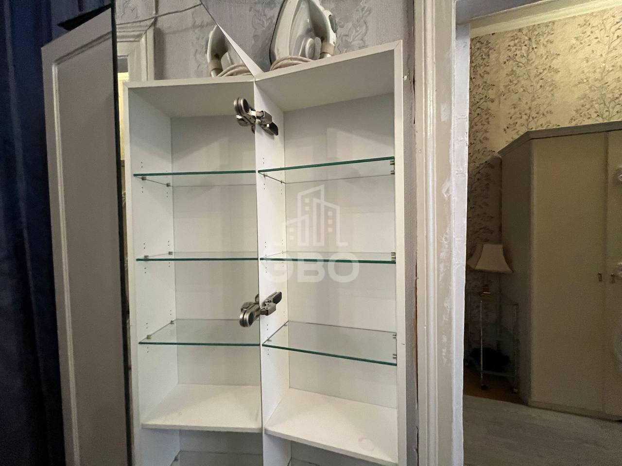 комната в Санкт-Петербурге по адресу: 1-я В.О. линия, 48