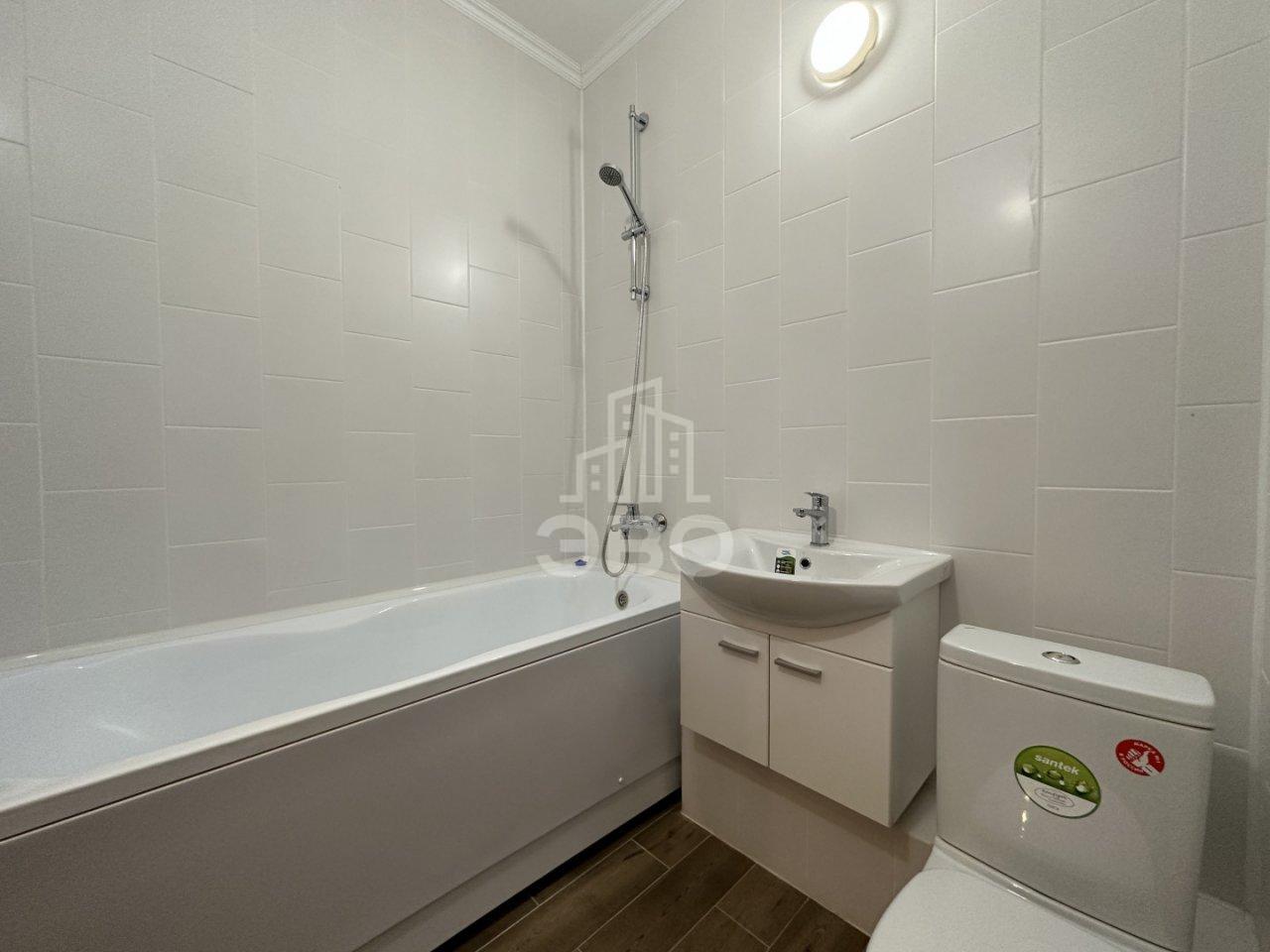 однокомнатная квартира в Санкт-Петербурге по адресу: Лидии Зверевой ул., 5, к 1, строение 1