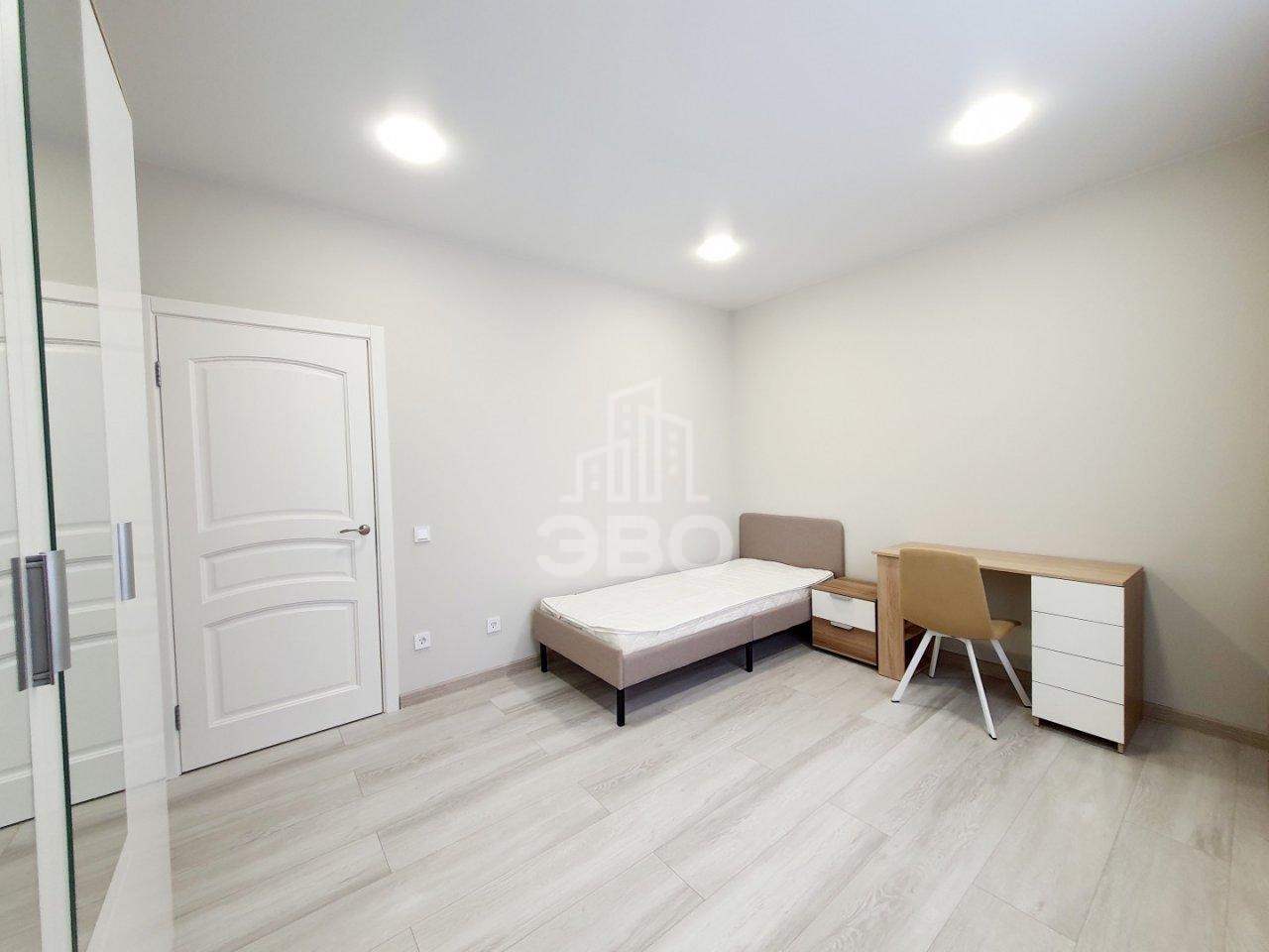 двухкомнатная квартира в Санкт-Петербурге по адресу: Парфеновская ул., 17, к 1