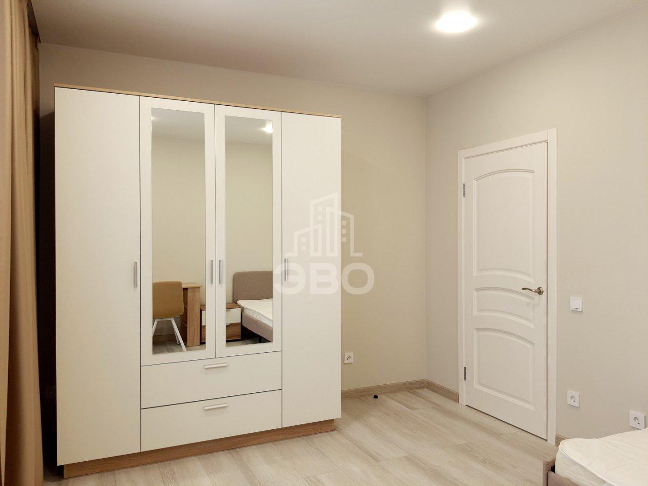 двухкомнатная квартира в Санкт-Петербурге по адресу: Парфеновская ул., 17, к 1