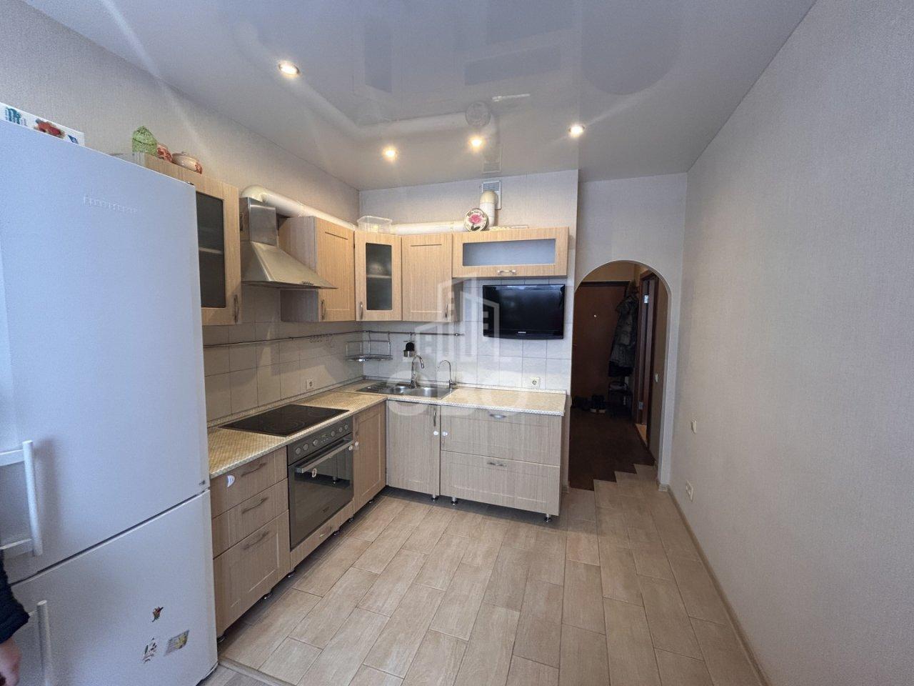 однокомнатная квартира в Санкт-Петербурге по адресу: Оптиков ул., 49, к 2