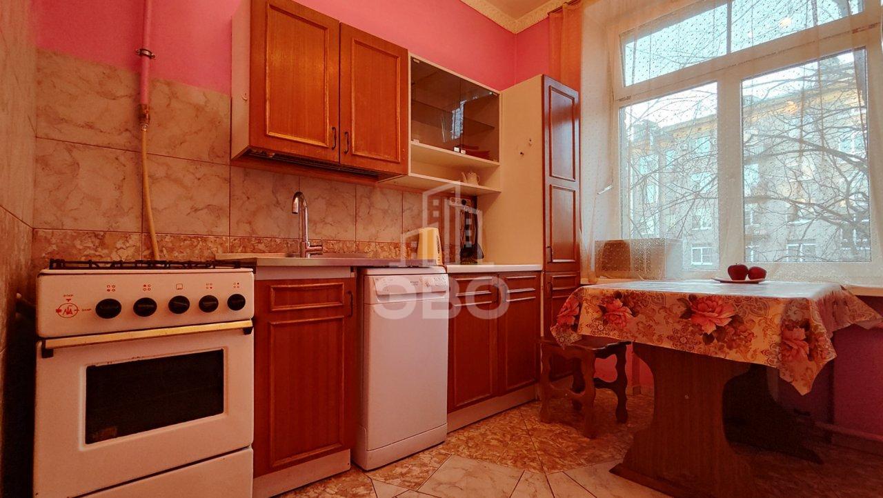 двухкомнатная квартира в Санкт-Петербурге по адресу: Стачек проспект, 92