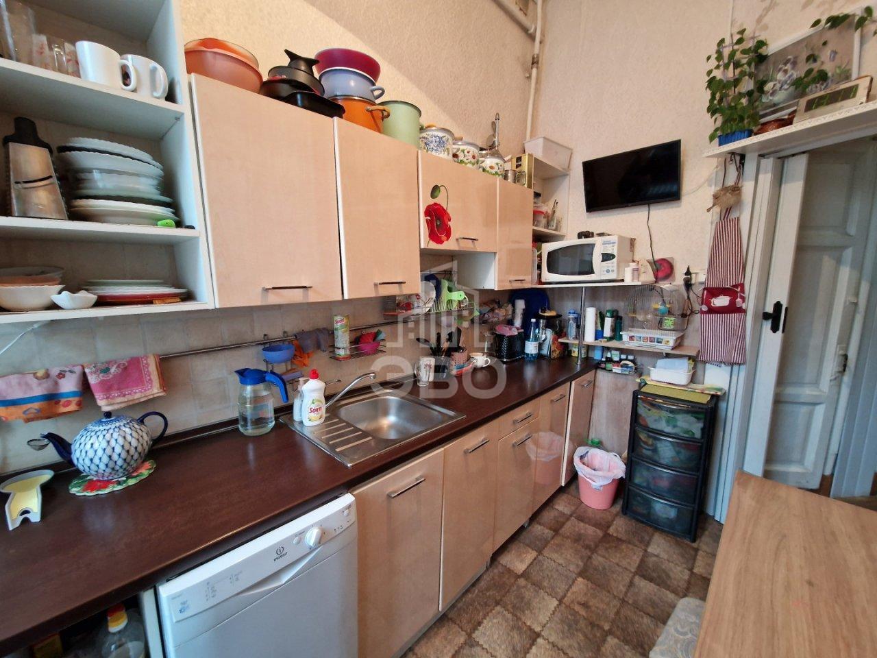 двухкомнатная квартира в Санкт-Петербурге по адресу: Кондратьевский проспект, 23, литера А