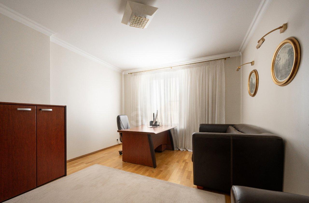 двухкомнатная квартира в Санкт-Петербурге по адресу: Малая Садовая ул., 3/54