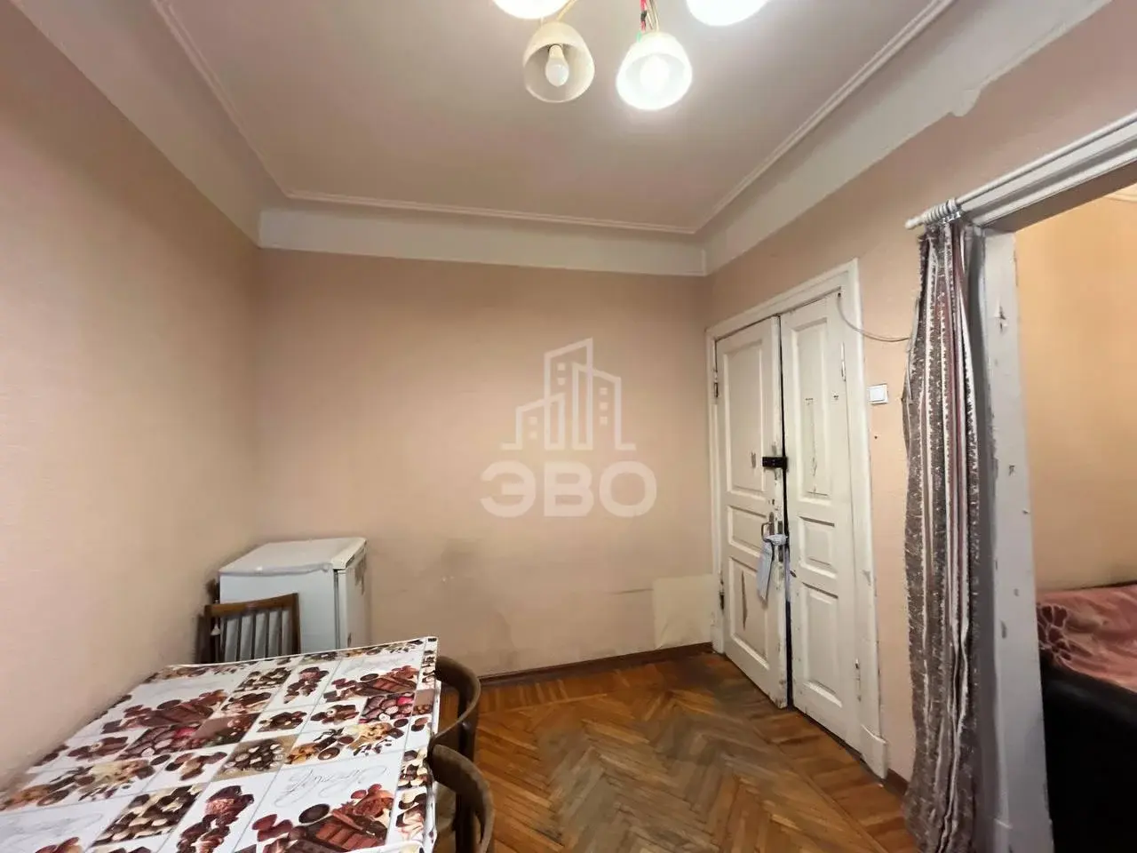 комната в Санкт-Петербурге по адресу: Обуховской Обороны проспект, 143, литера А