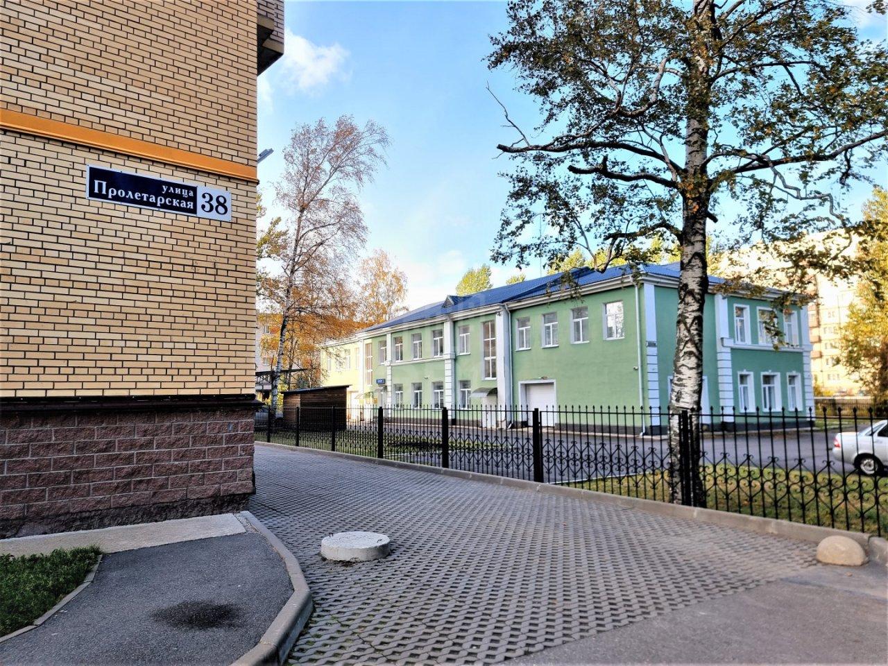 трехкомнатная квартира в Санкт-Петербурге по адресу: Пролетарская ул., 38