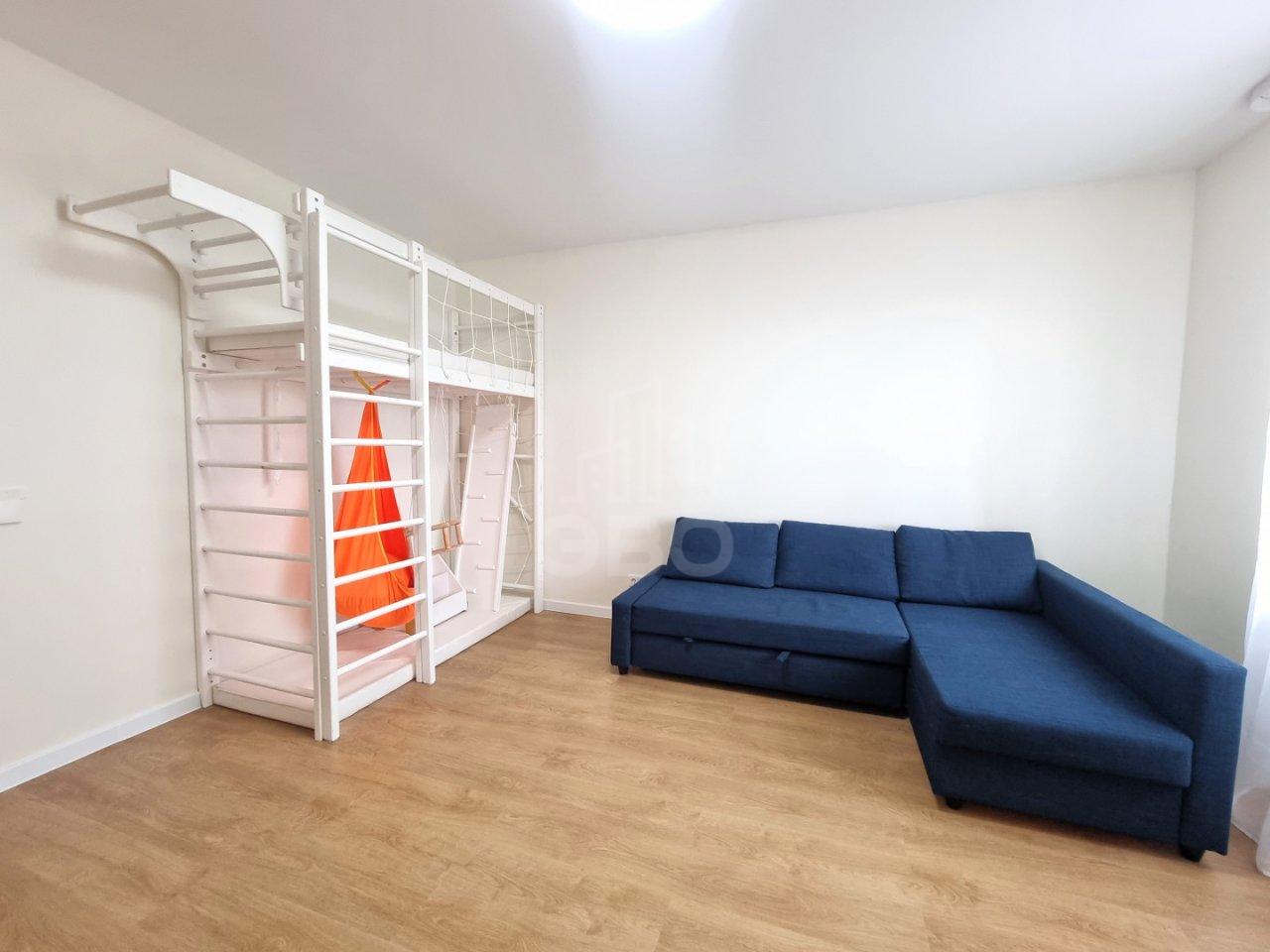 трехкомнатная квартира в Санкт-Петербурге по адресу: Пролетарская ул., 38