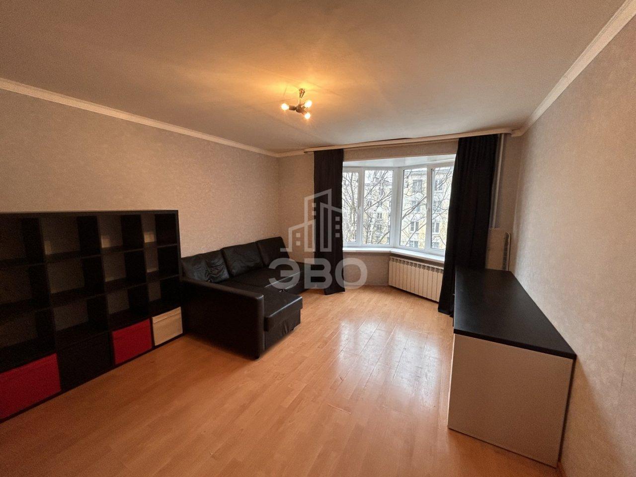 однокомнатная квартира в Санкт-Петербурге по адресу: Варшавская ул., 41, к 4