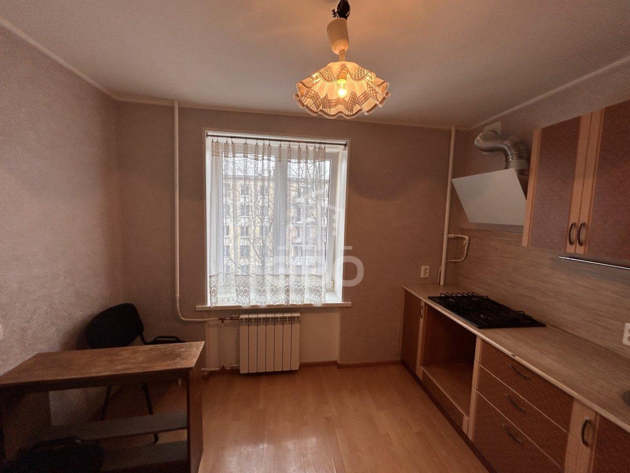 однокомнатная квартира в Санкт-Петербурге по адресу: Варшавская ул., 41, к 4