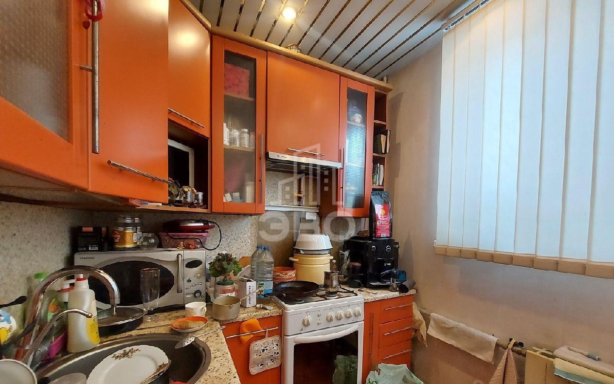 трехкомнатная квартира в Санкт-Петербурге по адресу: Кузнецова проспект, 25, к 1