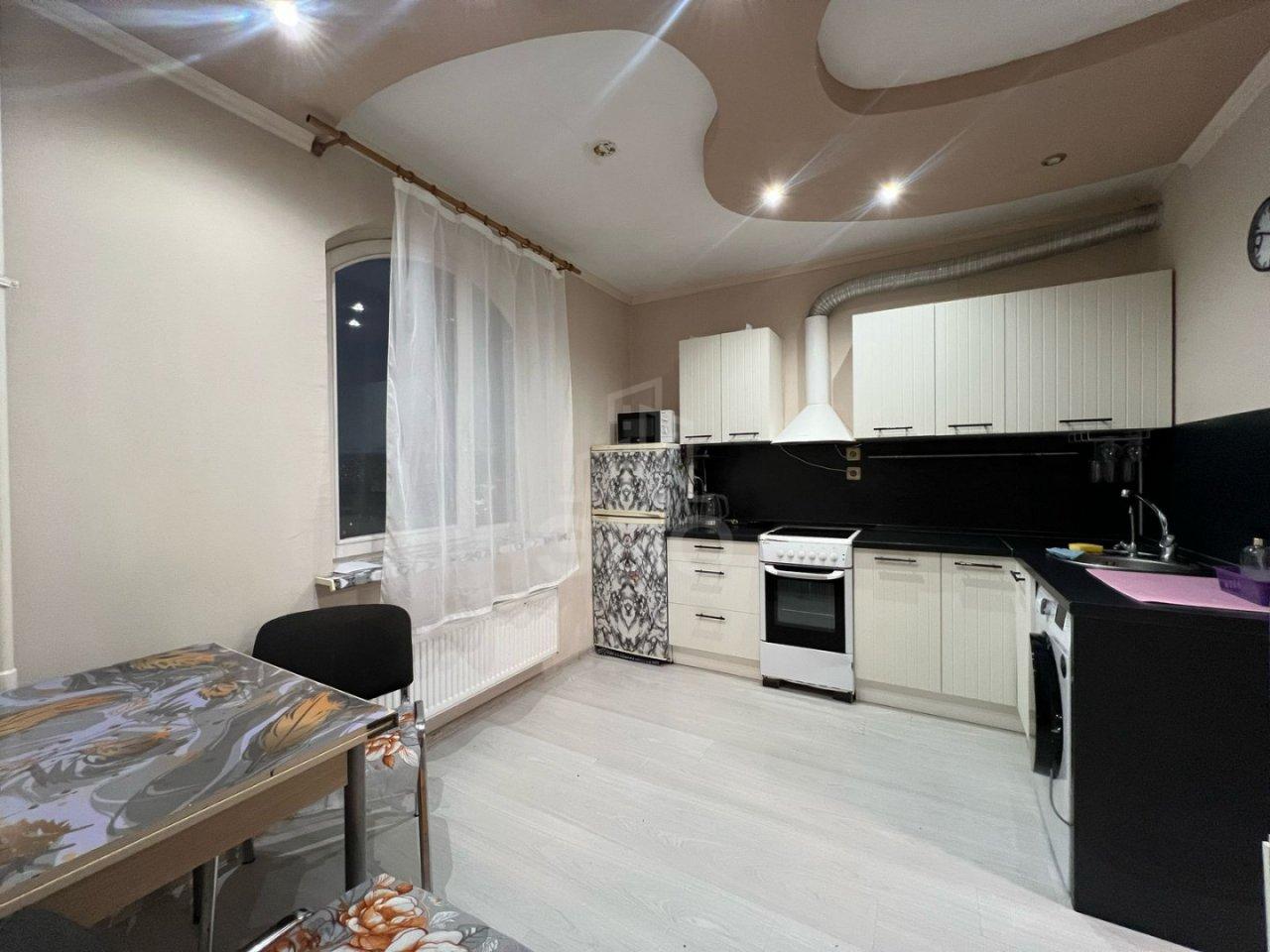 двухкомнатная квартира в Санкт-Петербурге по адресу: Авиаконструкторов проспект, 20, к 1