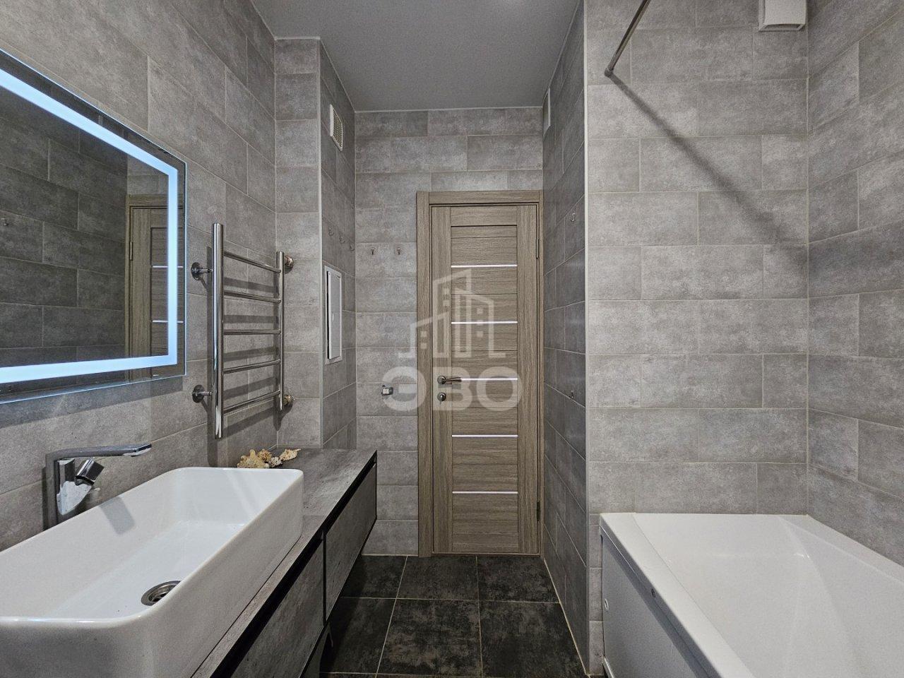 двухкомнатная квартира в Санкт-Петербурге по адресу: Оптиков ул., 34, к 2