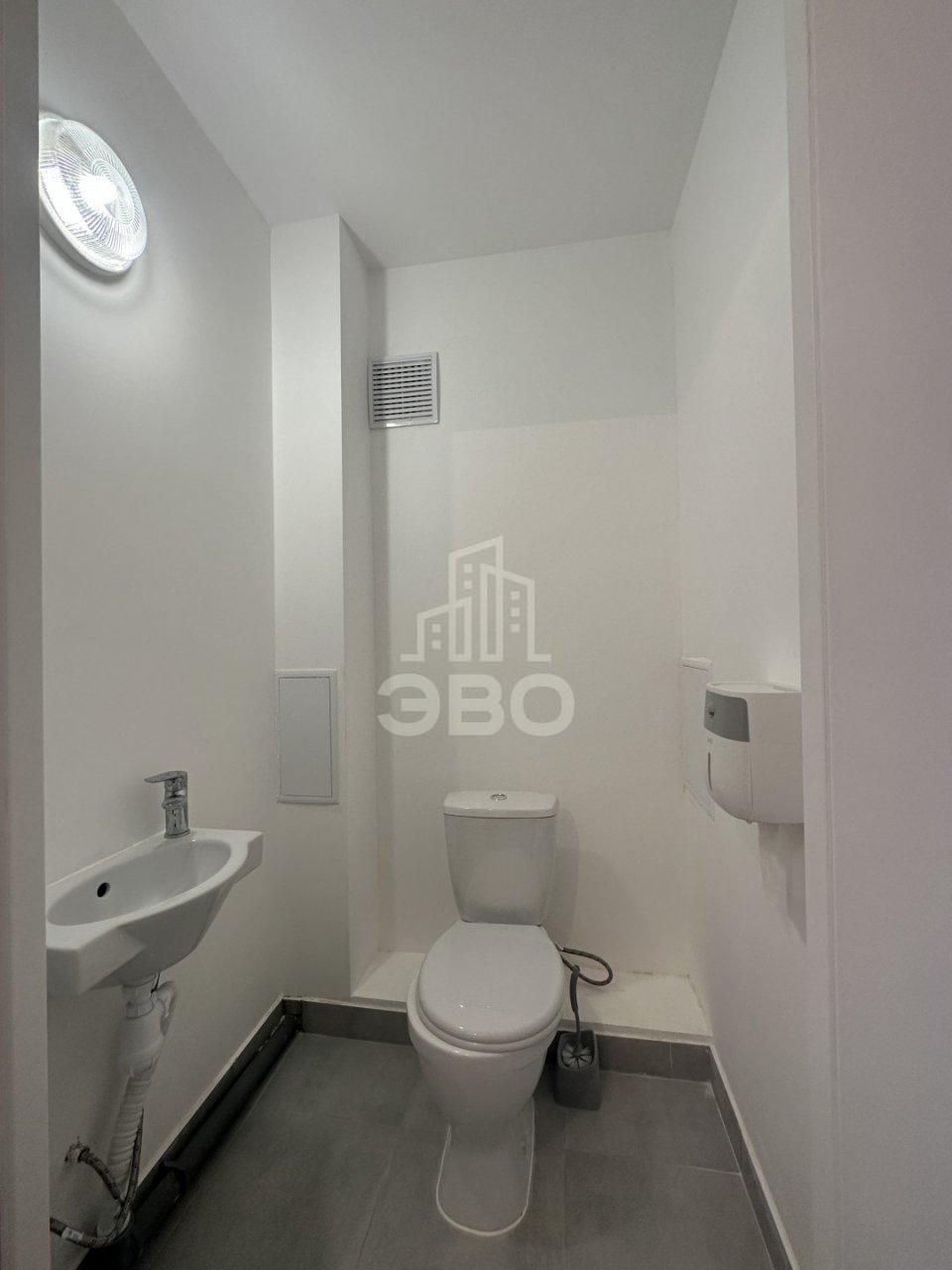 двухкомнатная квартира в Санкт-Петербурге по адресу: Пахомовская ул., 22, к 1