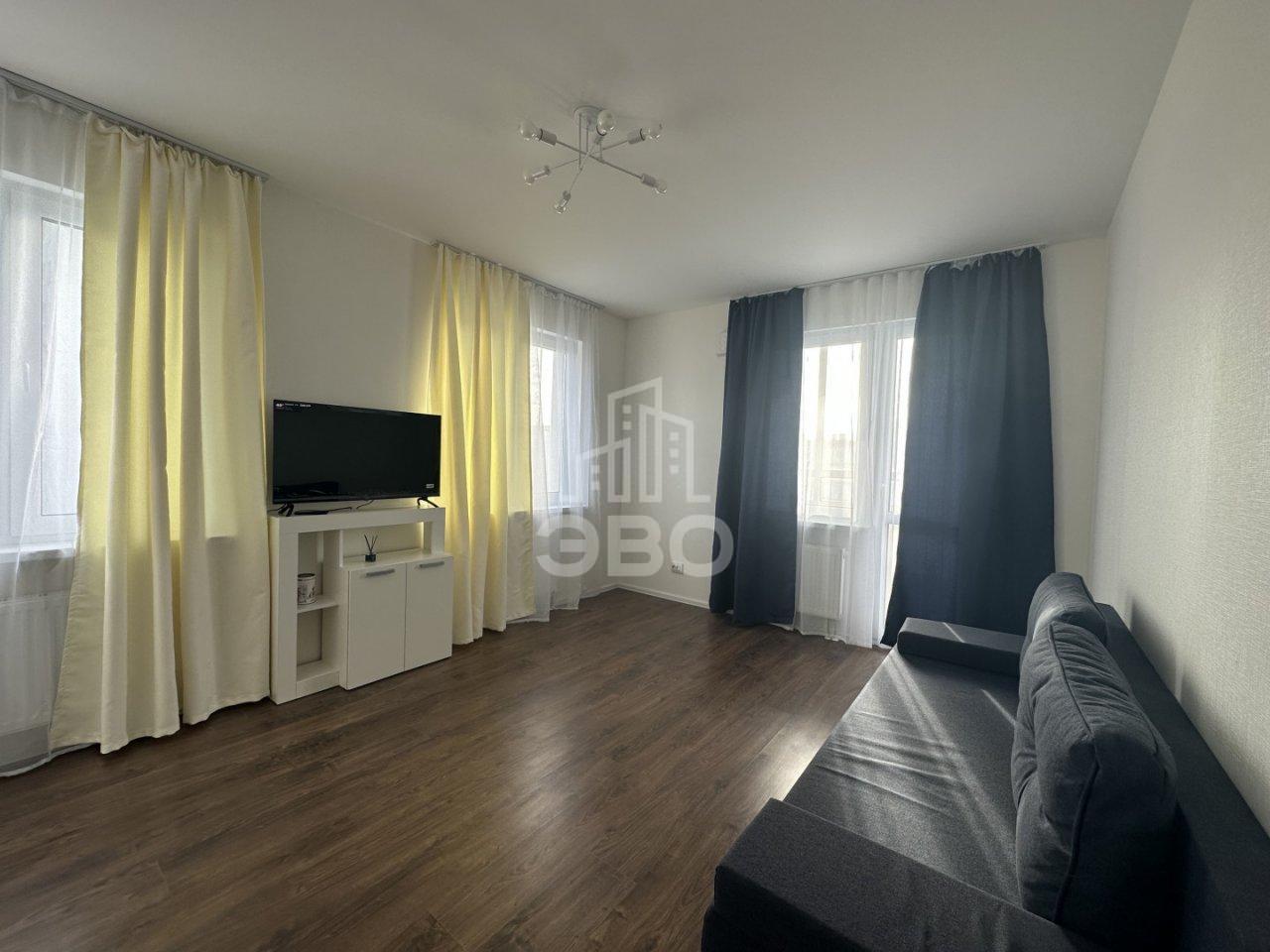 двухкомнатная квартира в Санкт-Петербурге по адресу: Пахомовская ул., 22, к 1