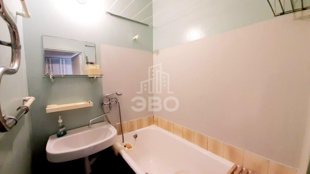 трехкомнатная квартира в Санкт-Петербурге по адресу: Королёва проспект, 9