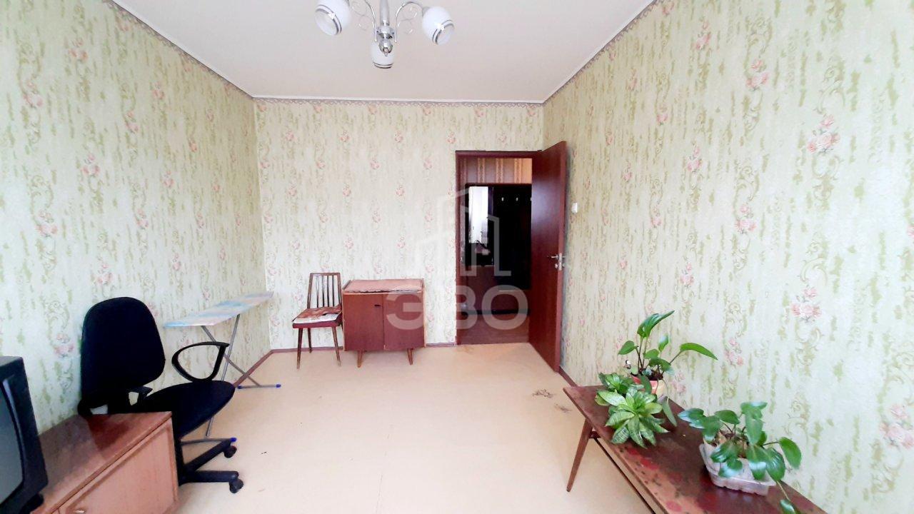 трехкомнатная квартира в Санкт-Петербурге по адресу: Королёва проспект, 9