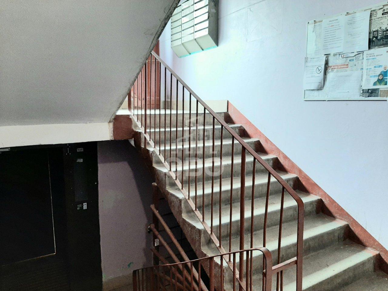 трехкомнатная квартира в Санкт-Петербурге по адресу: Королёва проспект, 9