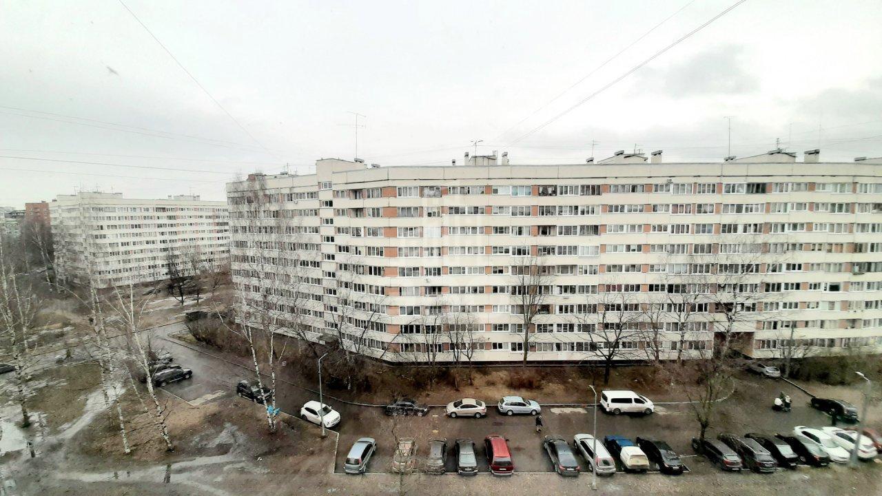 трехкомнатная квартира в Санкт-Петербурге по адресу: Королёва проспект, 9