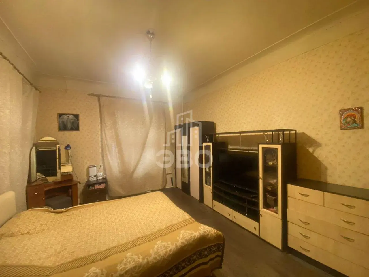 трехкомнатная квартира в Санкт-Петербурге по адресу: Октябрьская наб., 90, к 3