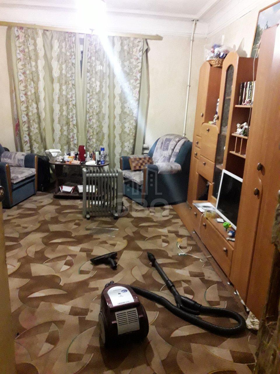 трехкомнатная квартира в Санкт-Петербурге по адресу: Большой П.С. пр-кт., 102