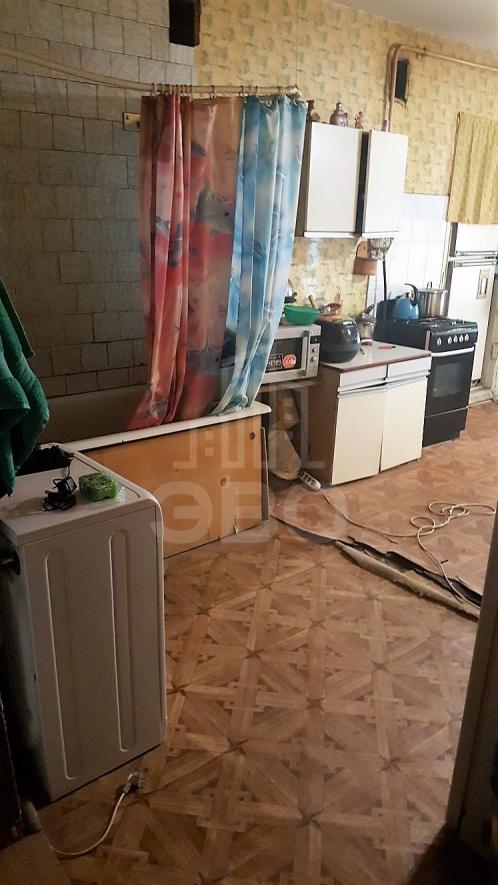 трехкомнатная квартира в Санкт-Петербурге по адресу: Большой П.С. пр-кт., 102