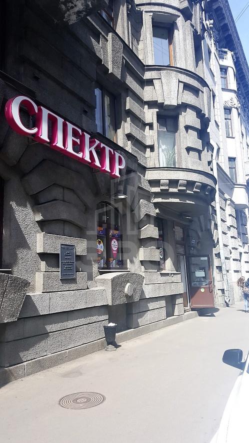 трехкомнатная квартира в Санкт-Петербурге по адресу: Большой П.С. пр-кт., 102