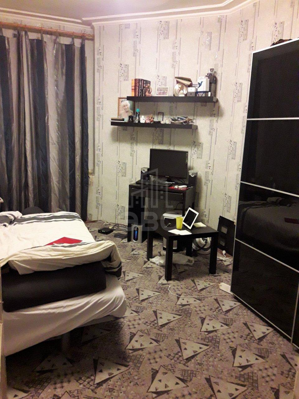 трехкомнатная квартира в Санкт-Петербурге по адресу: Большой П.С. пр-кт., 102