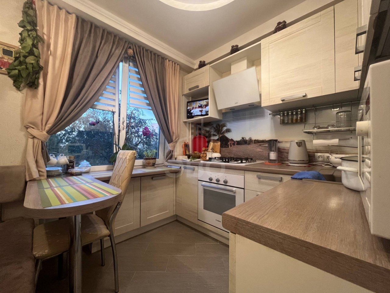 комната в Санкт-Петербурге по адресу: Подвойского ул., 26, к 1