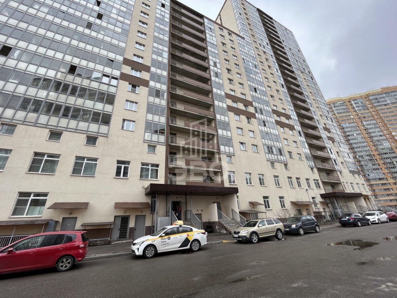 студия в Санкт-Петербурге по адресу: Охтинская аллея, 8