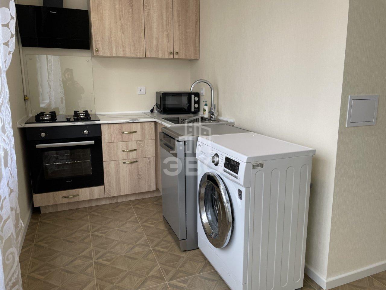 двухкомнатная квартира в Санкт-Петербурге по адресу: Дальневосточный проспект, 46/28