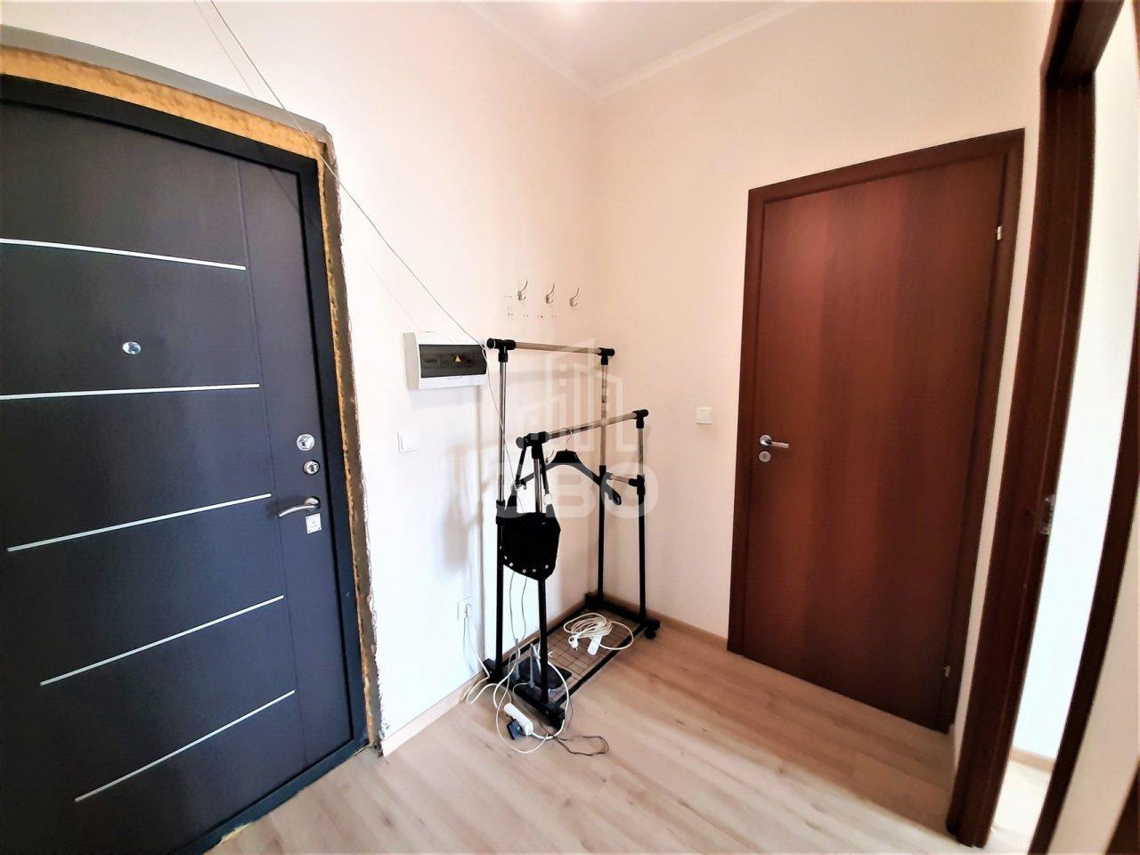 однокомнатная квартира в Санкт-Петербурге по адресу: Охтинская аллея, 14