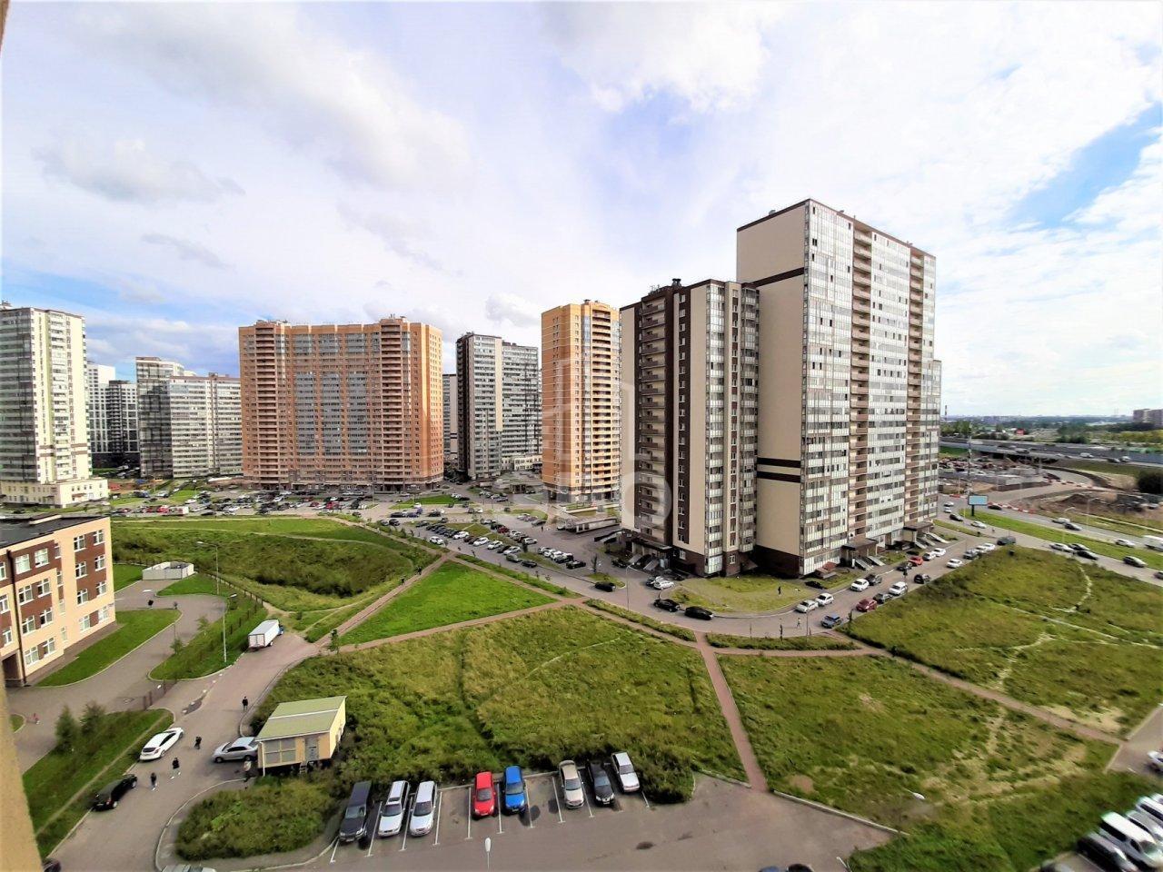 однокомнатная квартира в Санкт-Петербурге по адресу: Охтинская аллея, 14