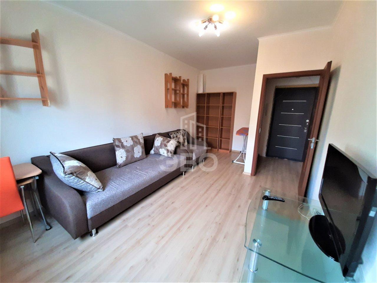 однокомнатная квартира в Санкт-Петербурге по адресу: Охтинская аллея, 14