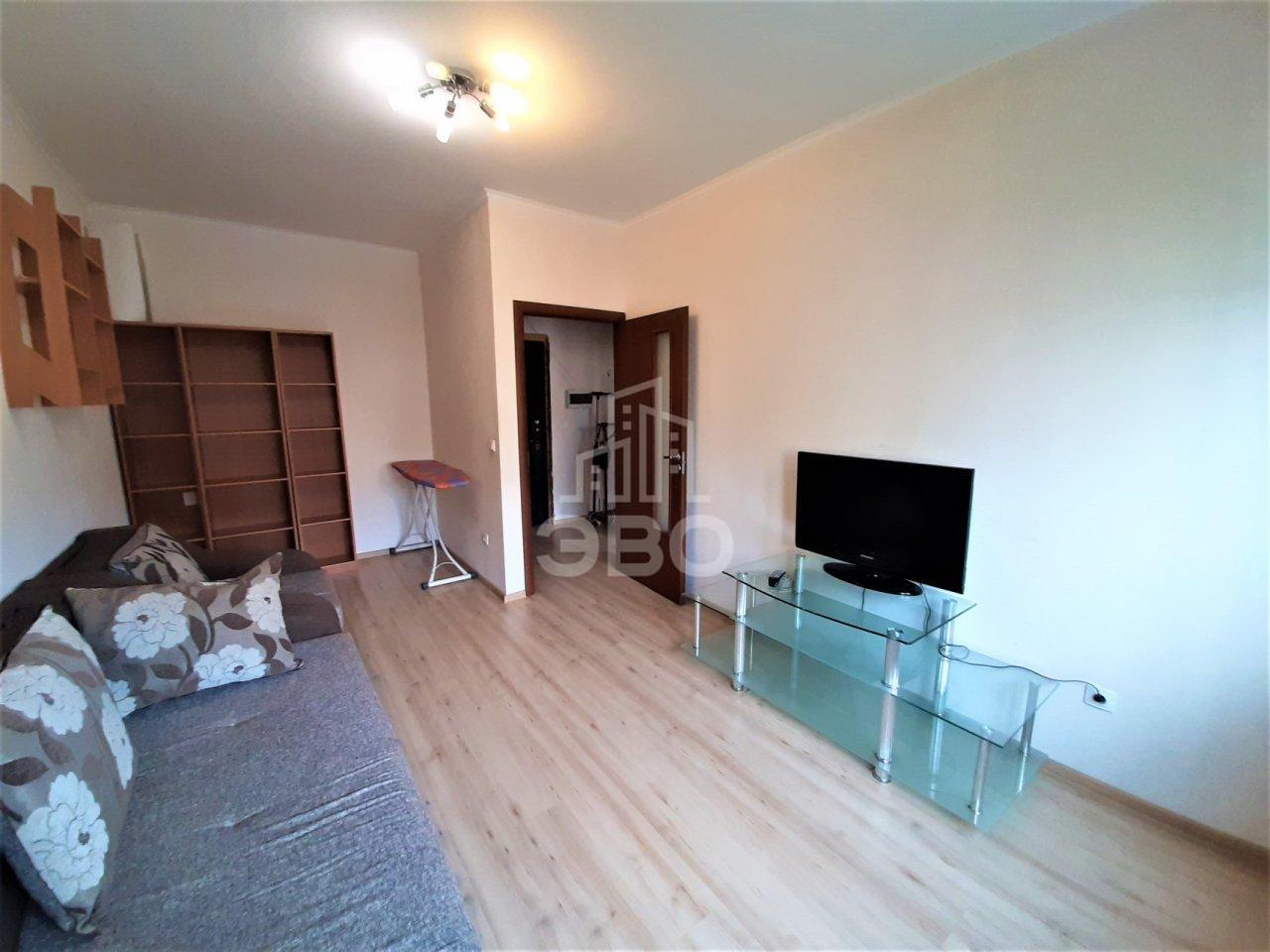 однокомнатная квартира в Санкт-Петербурге по адресу: Охтинская аллея, 14